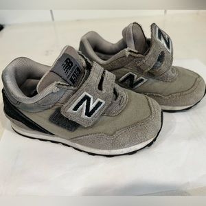 New balance toddler sneakers size 7